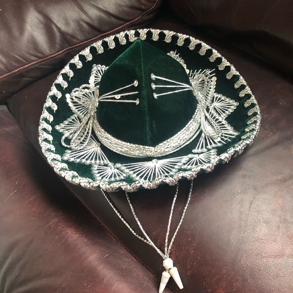 Gorgeous Kids/Youth or Decorative Sombrero - Picture 1 of 7